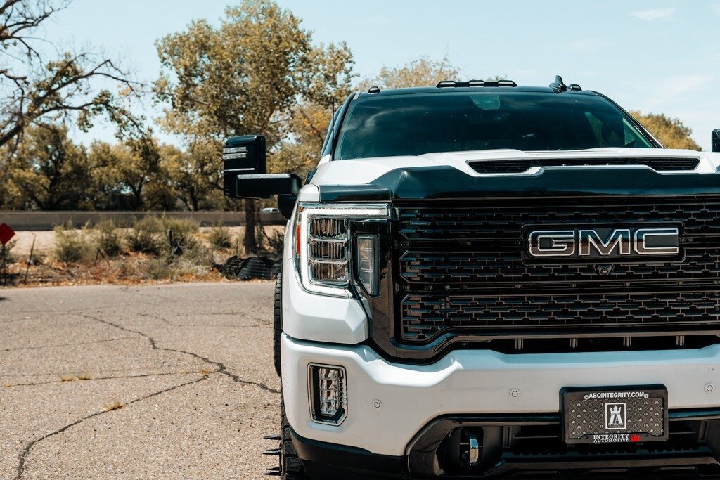 Used 2023 GMC Sierra 3500 Denali w/ Denali Ultimate Package AWD/4WD image 9