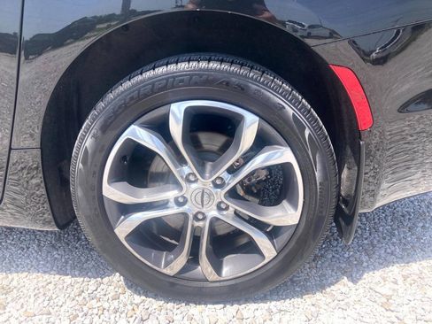 Used 2022 Chrysler Pacifica Pinnacle AWD/4WD image 23