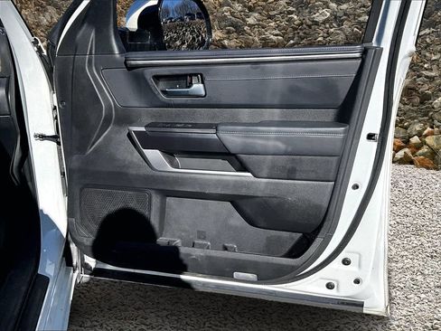 Used 2024 Toyota Tundra Platinum image 23