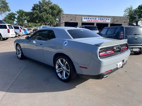 Used 2022 Dodge Challenger GT w/ Plus Package RWD image 6