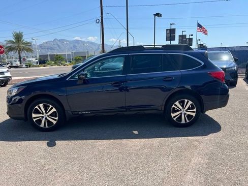 Used 2018 Subaru Outback 2.5i Limited AWD/4WD image 6