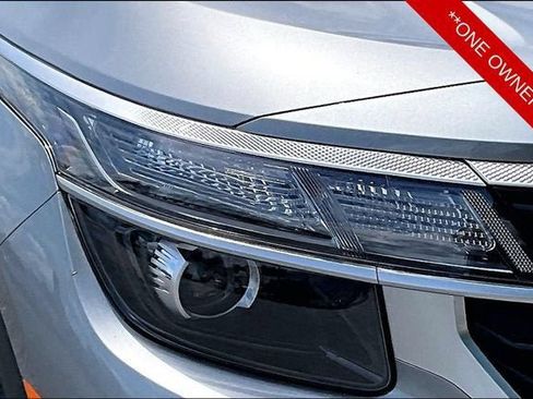 Used 2024 Kia Seltos LX AWD/4WD image 28