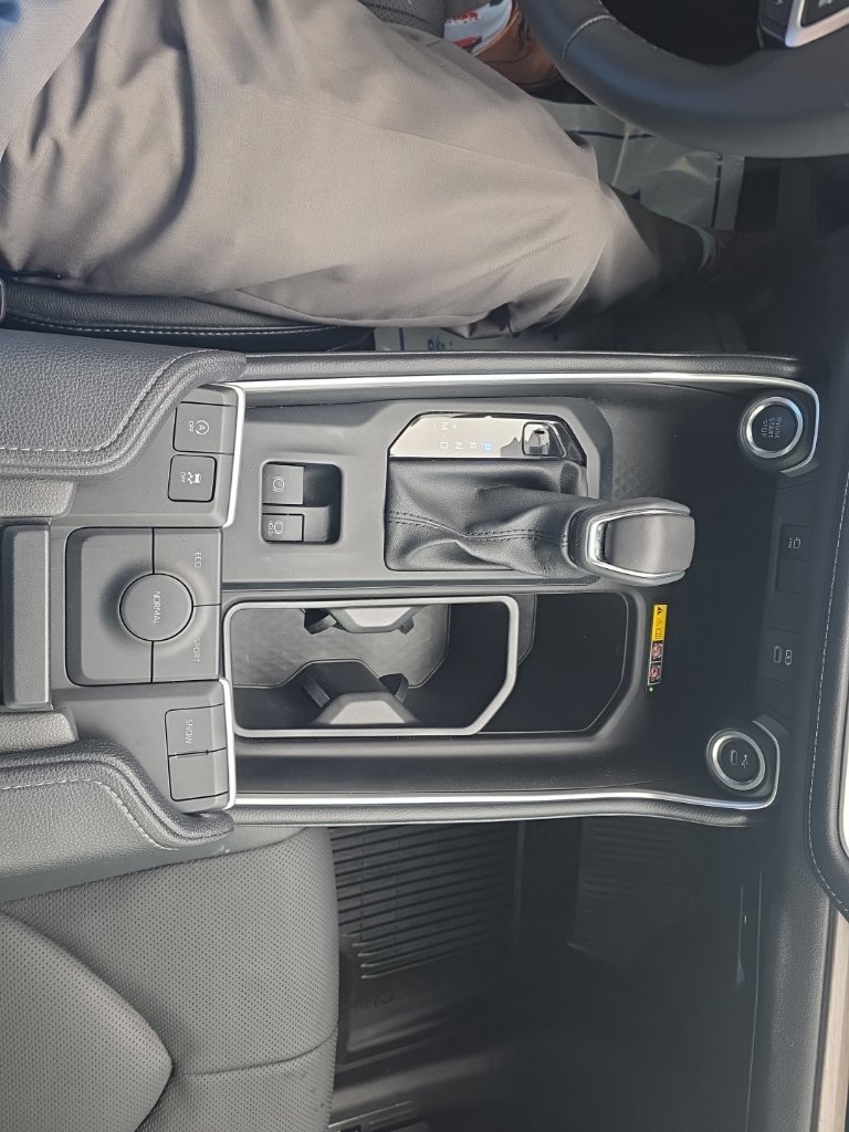 Used 2026 Toyota Grand Highlander FWD image 29