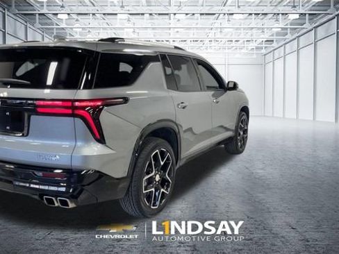 Used 2025 Chevrolet Traverse High Country w/ LPO, Floor Liner Package image 9