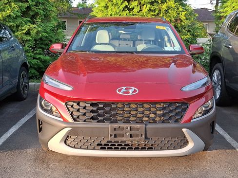 Certified 2023 Hyundai Kona SEL w/ Cargo Package AWD/4WD image 3