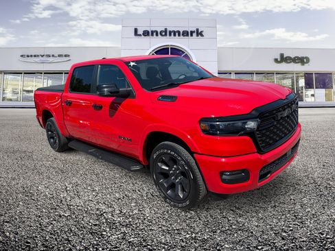 Used 2025 RAM 1500 Big Horn AWD/4WD image 1