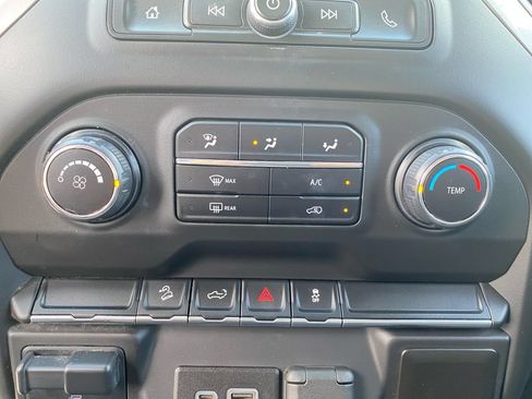 Used 2021 Chevrolet Silverado 1500 Custom Trail Boss w/ Safety Confidence Package AWD/4WD image 16