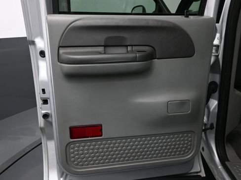 Used 2004 Ford F250 Harley-Davidson image 21