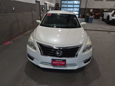 Used 2013 Nissan Altima 2.5 S FWD image 8