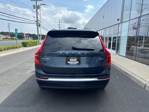Certified 2023 Volvo XC90 B6 Plus AWD/4WD image 4