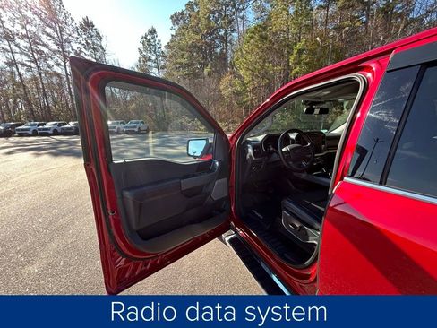 Used 2023 Ford F150 Lariat w/ Trailer Tow Package image 27