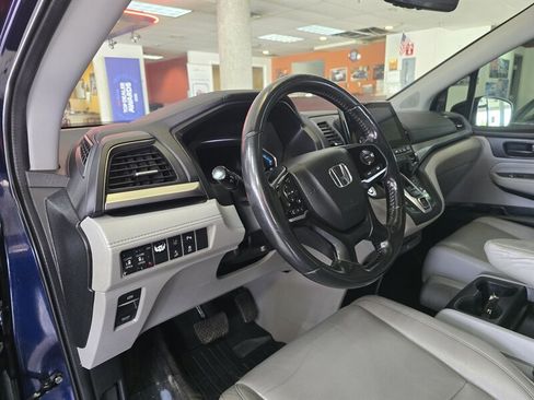 Used 2018 Honda Odyssey Touring image 7