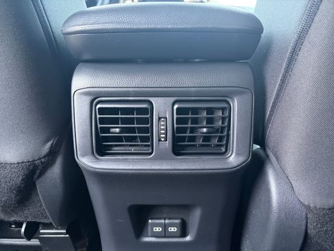 Used 2023 Toyota RAV4 XLE AWD/4WD image 25