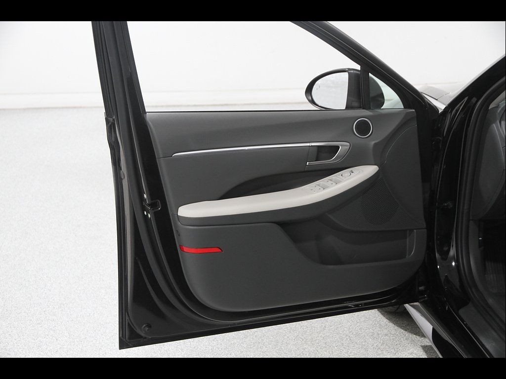 Certified 2023 Hyundai Sonata SEL FWD image 4