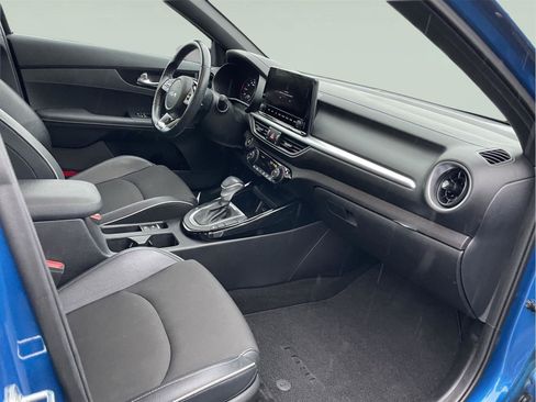 Used 2022 Kia Forte GT-Line w/ GT-Line Technology Package FWD image 19
