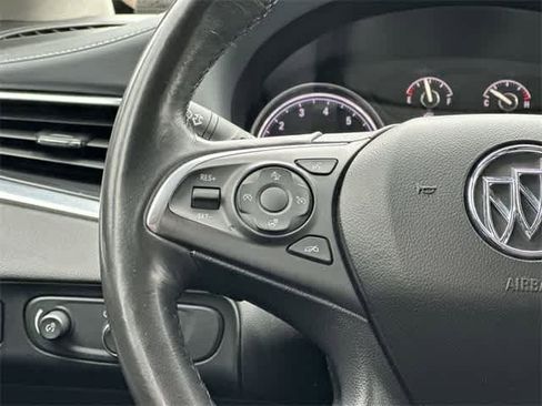 Used 2018 Buick Enclave Premium w/ Experience Buick Package image 9