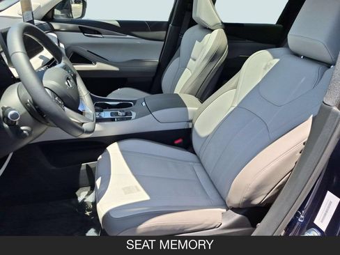 Used 2026 INFINITI QX60 Luxe w/ Cargo Package FWD image 14