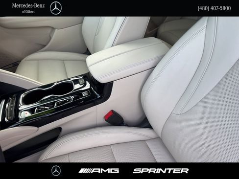 Used 2021 Buick Envision Essence w/ Technology Package I image 17