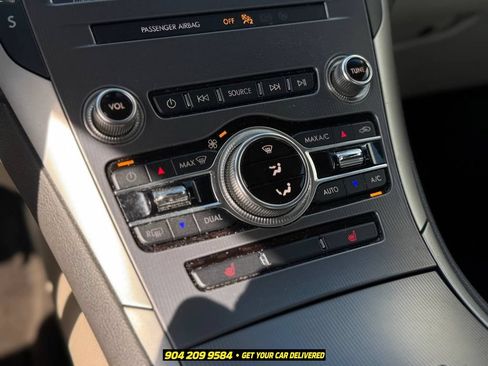 Used 2020 Lincoln MKZ w/ Convenience Package FWD image 19