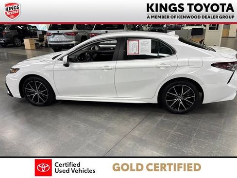Certified 2024 Toyota Camry SE FWD image 5