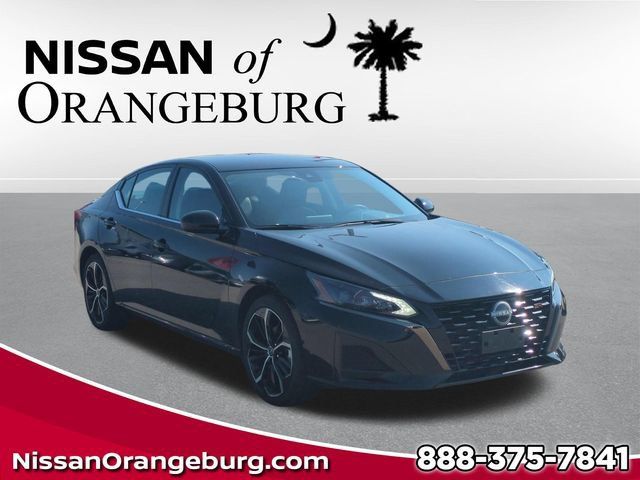 Used 2025 Nissan Altima 2.5 SR FWD image 1