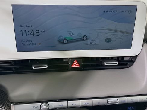 Used 2024 Hyundai Ioniq 5 SEL image 18