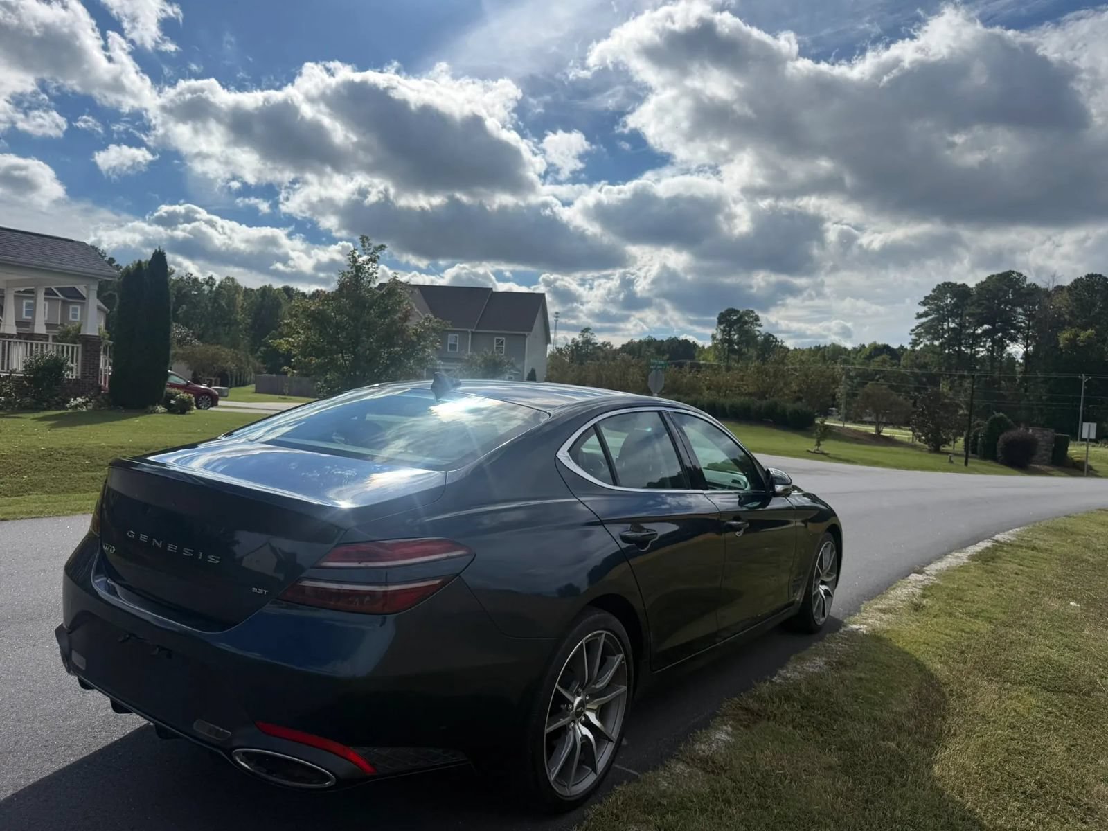 Used 2022 Genesis G70 3.3T RWD image 27