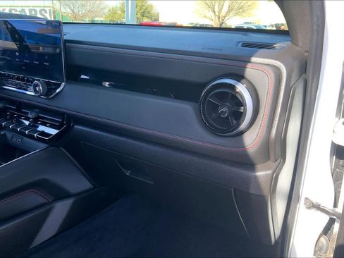 Certified 2024 Chevrolet Colorado Z71 w/ Z71 Convenience Package 2 image 19