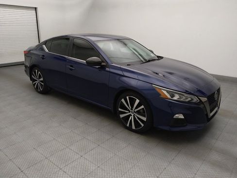 Used 2022 Nissan Altima 2.5 SR FWD image 11