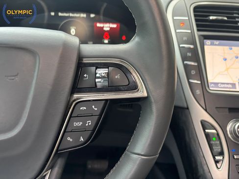 Used 2019 Lincoln Nautilus Reserve image 25