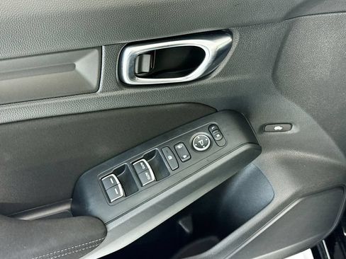 Certified 2025 Honda Civic LX image 23