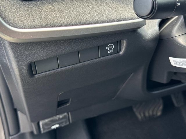 New 2027 Nissan Kicks SV FWD image 23