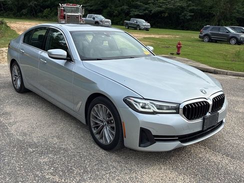 Used 2021 BMW 530i xDrive AWD/4WD image 1