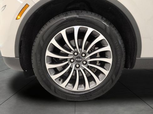 Used 2020 Lincoln Aviator Reserve w/ Class IV Trailer Tow Package AWD/4WD image 3
