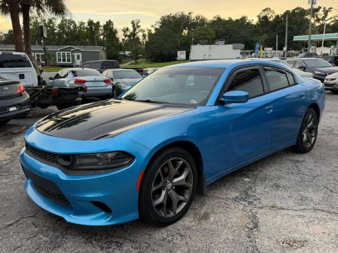 Used 2016 Dodge Charger SXT w/ Rallye Group RWD image 3