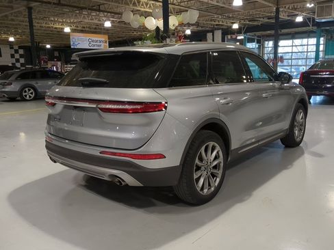 Used 2022 Lincoln Corsair AWD w/ Premium Package image 7