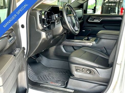Used 2024 Chevrolet Silverado 2500 LTZ w/ LTZ Plus Package AWD/4WD image 10