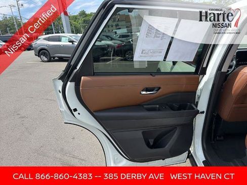 Certified 2023 Nissan Pathfinder Platinum AWD/4WD image 19