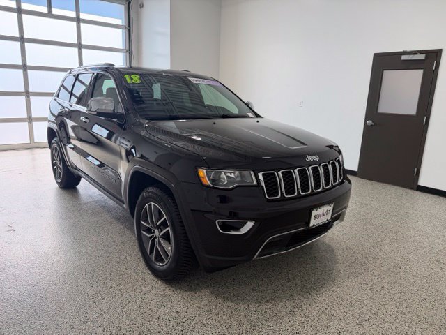 Used 2018 Jeep Grand Cherokee Limited AWD/4WD image 2