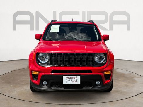 Used 2022 Jeep Renegade Latitude AWD/4WD image 5