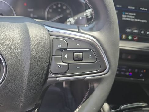 Certified 2022 Buick Envision Preferred FWD image 25