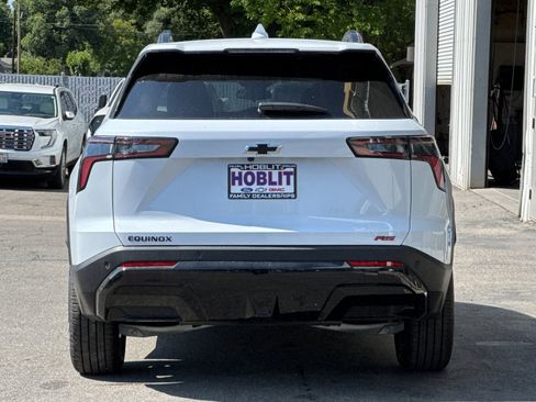New 2026 Chevrolet Equinox RS FWD image 4