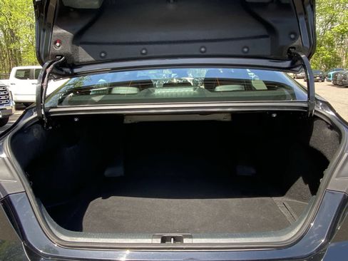 Used 2025 Toyota Camry SE FWD image 13