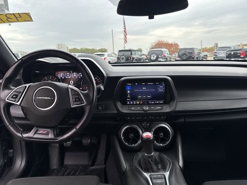 Used 2020 Chevrolet Camaro SS image 30