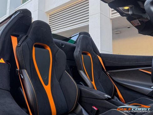 Used 2022 McLaren 720S Spider image 34