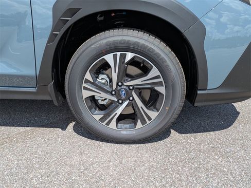 Certified 2025 Subaru Crosstrek 2.0i Premium image 9