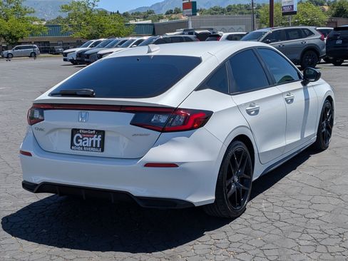 Used 2024 Honda Civic Sport image 3
