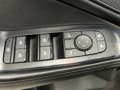 Used 2024 Nissan Rogue SV AWD/4WD image 15