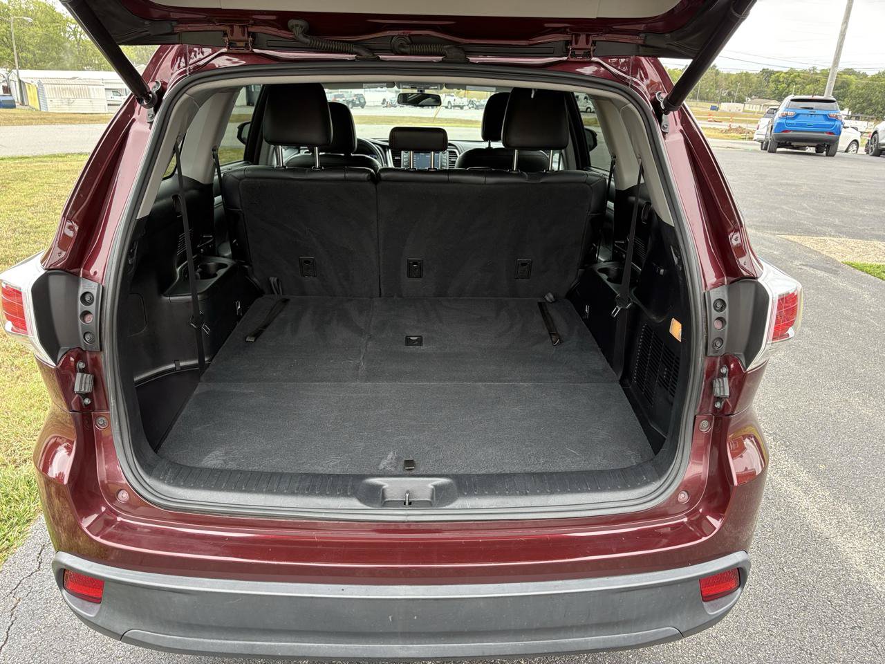 Used 2016 Toyota Highlander XLE AWD/4WD image 20