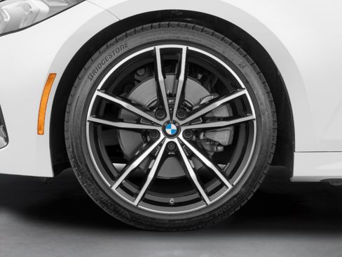 Used 2024 BMW 330i Sedan w/ Convenience Package RWD image 47